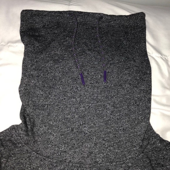 North Face Cowel Neck Sweatshirt - Picture 3 of 4